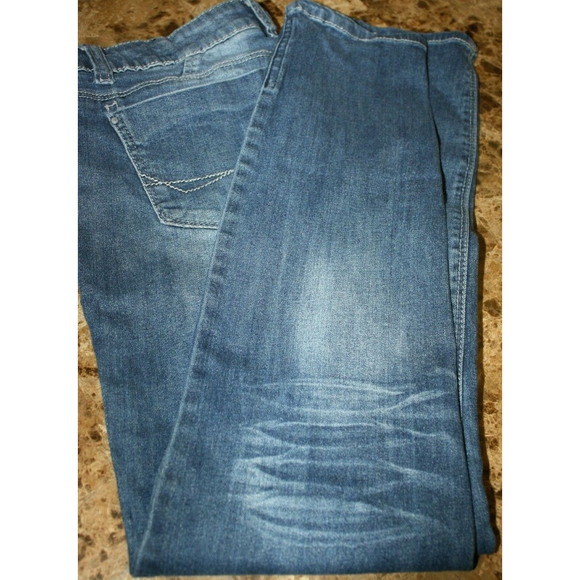 Rue 21 Premiere Women's Jeans Blue Stretch Jeans Patches SZ 9/10  32x29 - Picture 3 of 7
